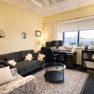 jennifer-holtgreve-1-office-eden-therapy-center